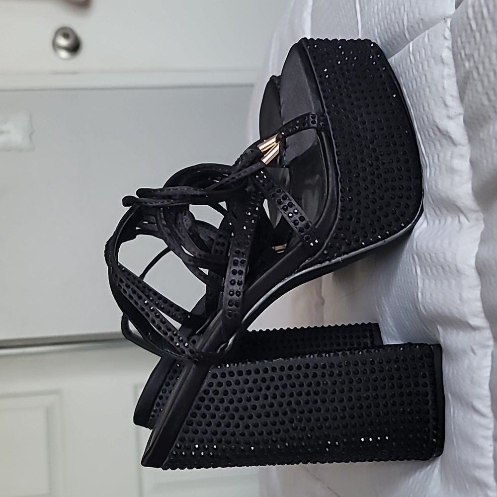 NWOT: Platform heels - Picture 3 of 8